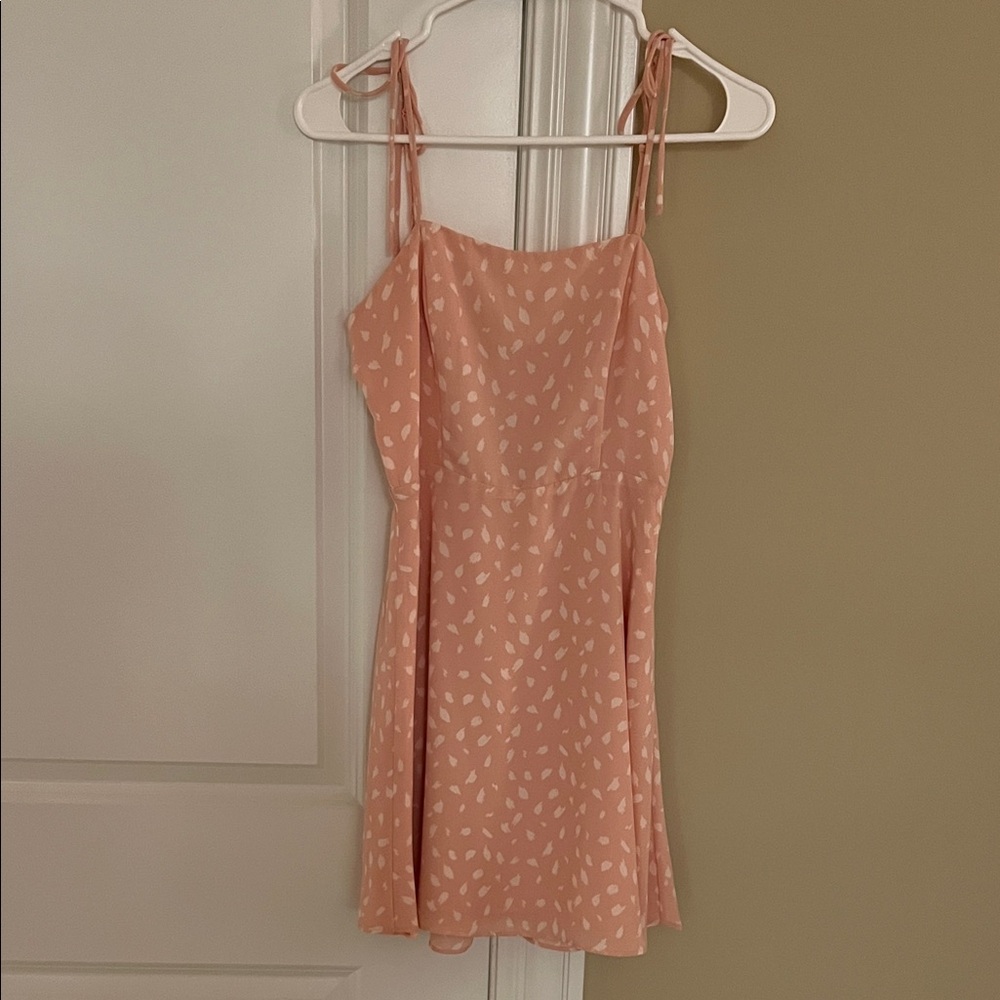 Lola Grace Peachy Pink Tie Strap Dress with White Pattern NWOT